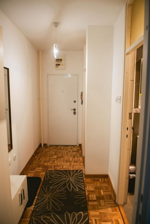 Apartment Arena White Белград Екстериор снимка