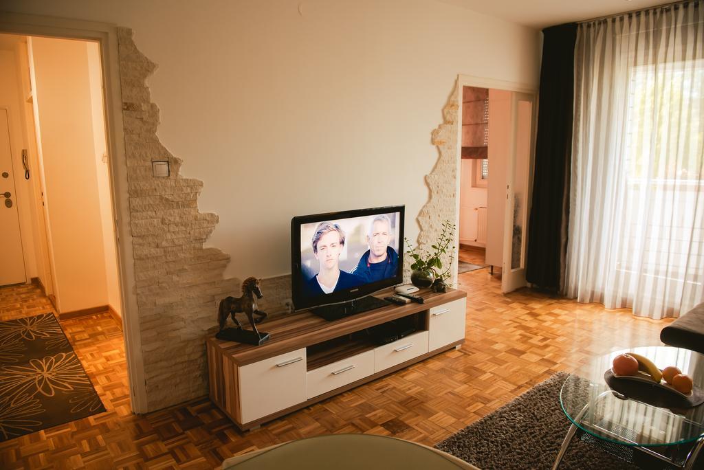 Apartment Arena White Белград Екстериор снимка