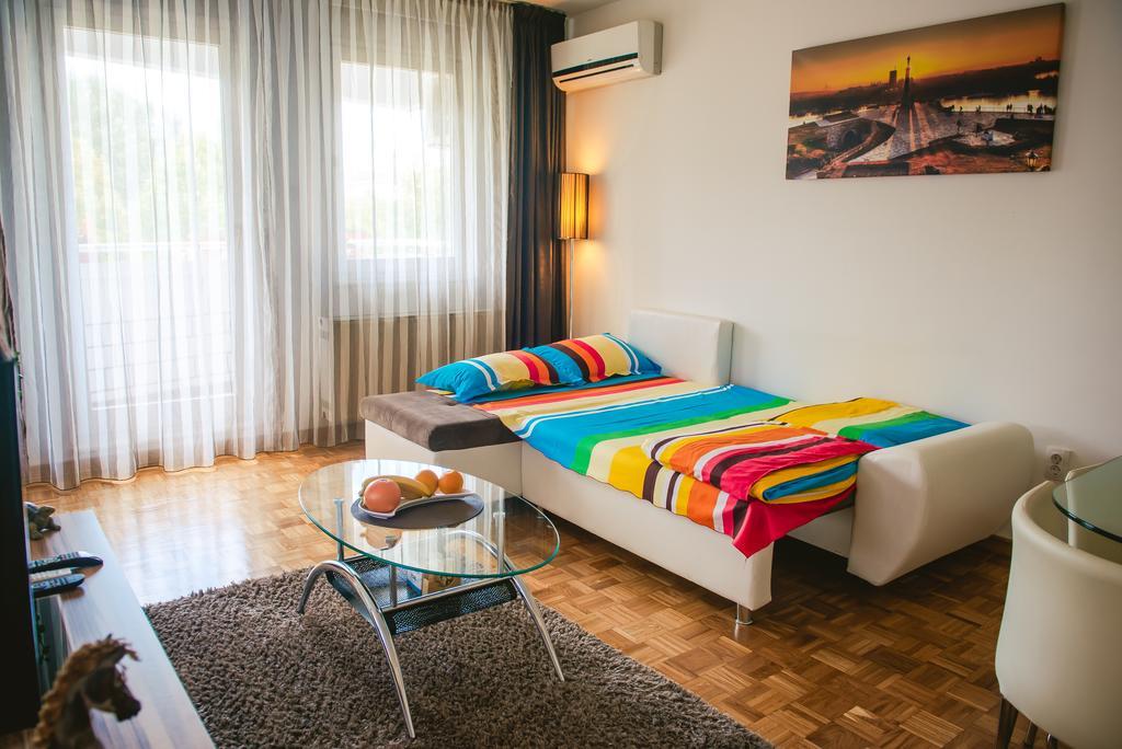 Apartment Arena White Белград Екстериор снимка